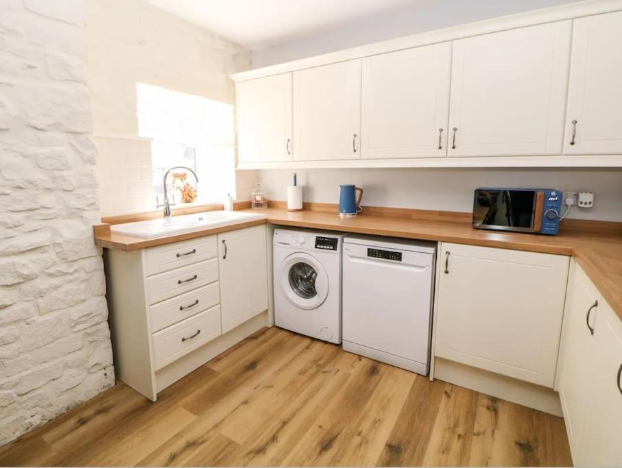 Babbling Brook Cottage Stony Middleton Esterno foto